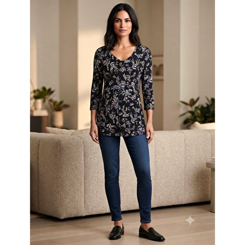 White House Black Market Black Floral 3/4 Sleeve Tunic